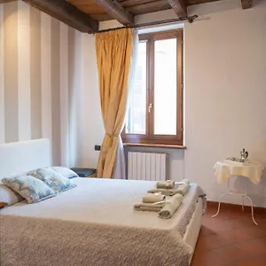 Ai Piedi Del Castello / 4pl / Apt. Full Verona